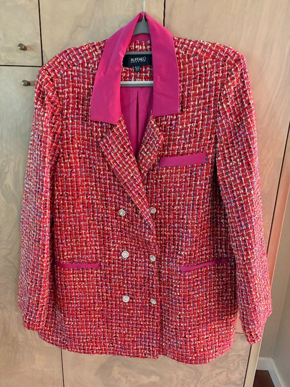 Beautiful Fall Plaid Jacket/Coat